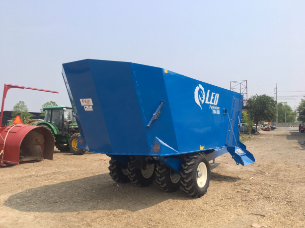 leo-14-cube-voermenger-tmr-mixer-big-1