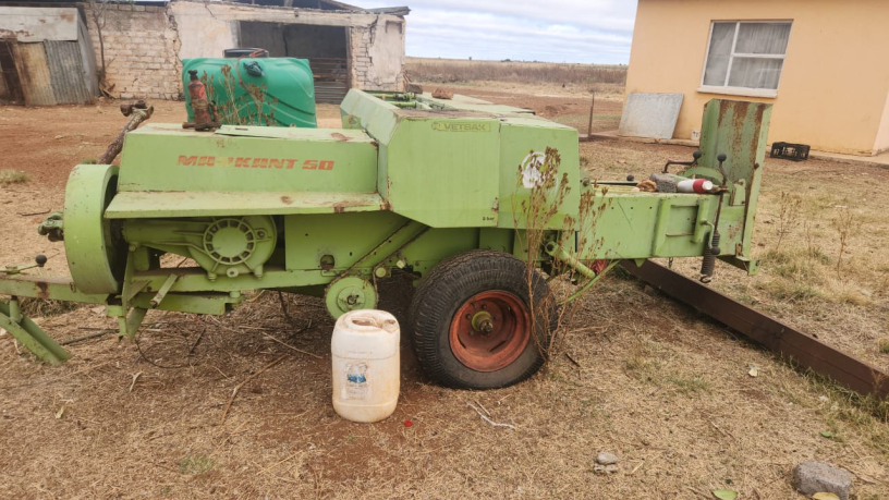 claas-markant-50-baler-big-4