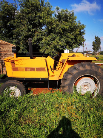 repairs-and-rebuildt-of-square-balers-implement-tractors-big-0