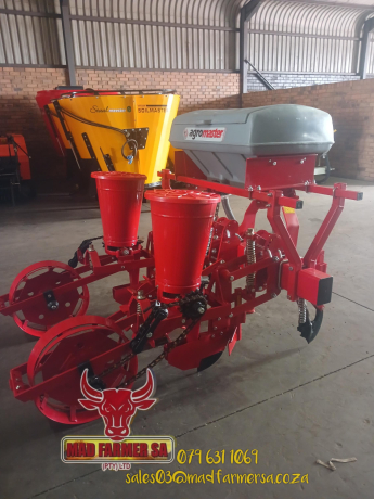 agromaster-2-row-mechanical-planters-big-0